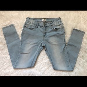 Forever 21•XXI Denim•Low Rise Jeans